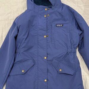 Patagonia Purple Ski Jacket with Gold Accents